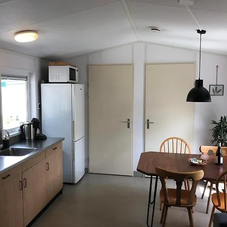 Slapen In De Maashorst - Chalet Op Camping De Heische Tip - For Recreation Only 아파트 *