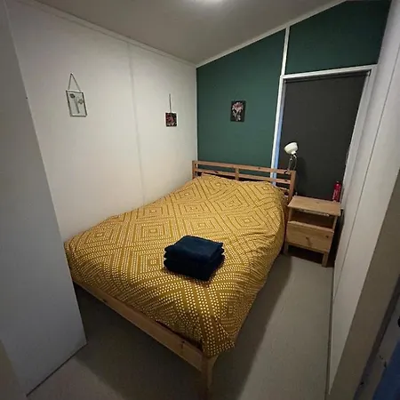 Slapen In De Maashorst - Chalet Op Camping De Heische Tip - For Recreation Only 아파트